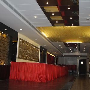 Hotel Golden Sky